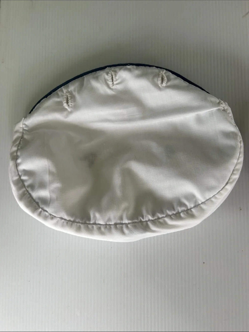 Vintage White Floral Embroidered Clutch with Wooden Handle